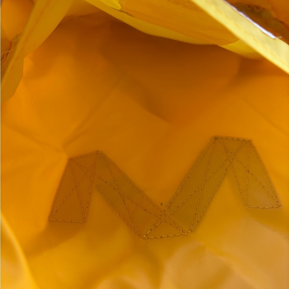 Fjallraven Kanken Yellow Backpack - Picture 5 of 7